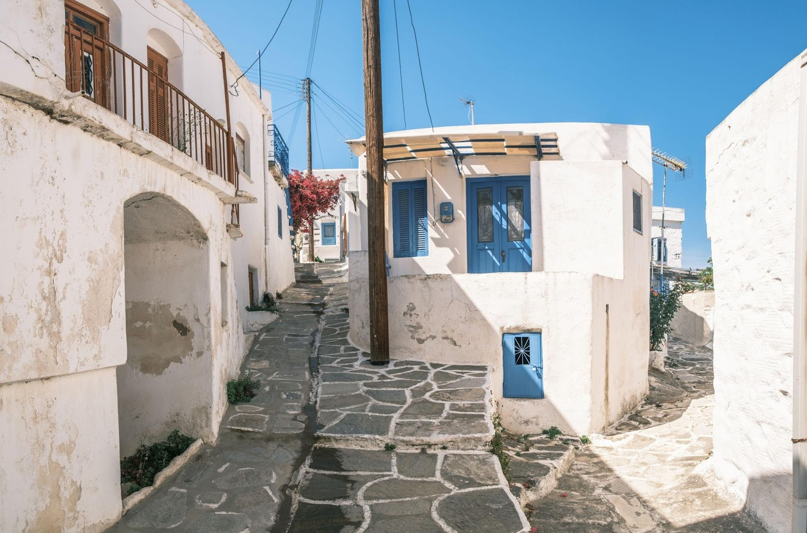 <h2>Lefkes – The Mountain Village of Paros (25 Minutes)</h2>